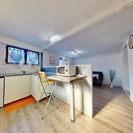 Cesiere - Confortable Au Calme Apartment