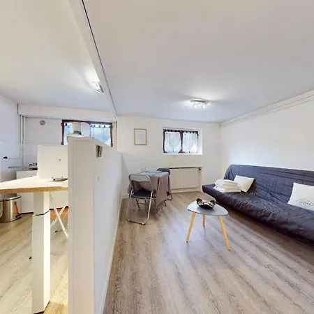 Cesiere - Confortable Au Calme Appartement